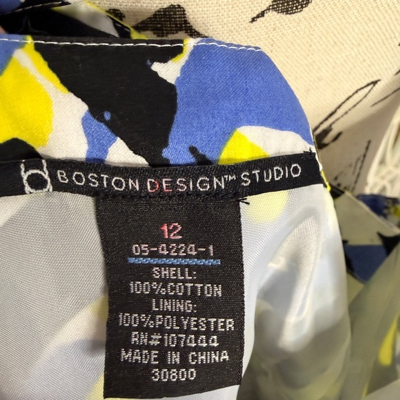 Chic Abstract Patterned Mini Dress - Picture 2 of 2